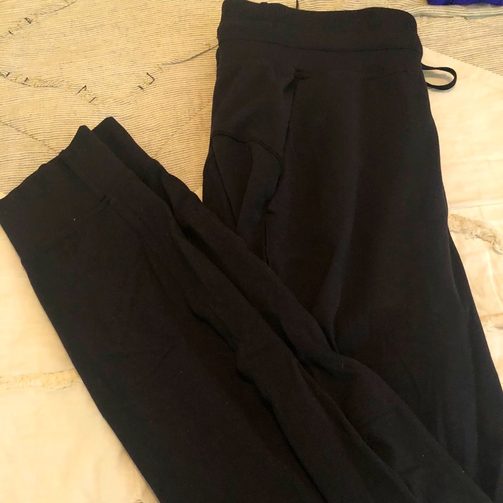 Lululemon scuba high rise jogger